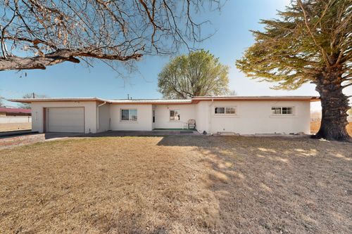 47 Nm 581, Espanola, NM, 87532-9833 | Card Image