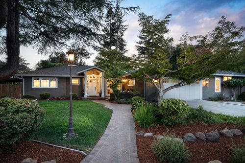 1762 Austin Ave, Los Altos, CA, 94024-6103 | Card Image