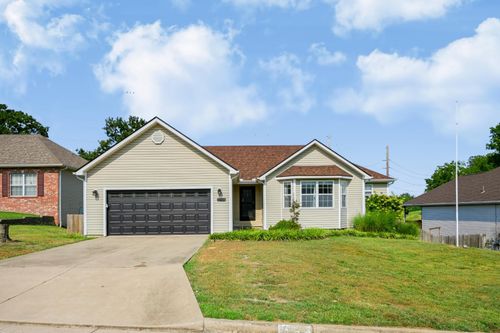 2724 N Missouri Ave, Joplin, MO, 64801-9019 | Card Image
