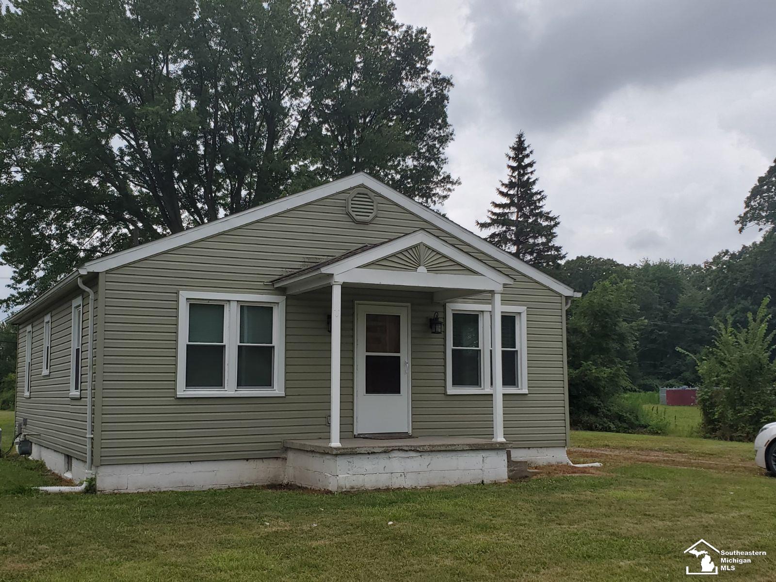 Nadeau Rd, Monroe, MI 48162
