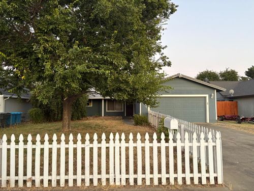 5797 Oakwood Dr, Linda, CA, 95901-7342 | Card Image