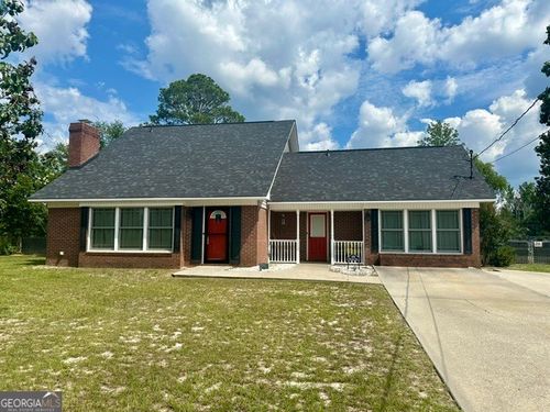 1332 Woodlawn Cir, Vidalia, GA, 30474-3777 | Card Image