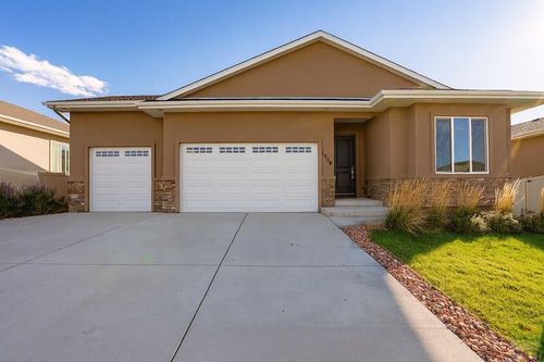 1918 Cuchara Dr, Pueblo, CO, 81001-1255 | Card Image