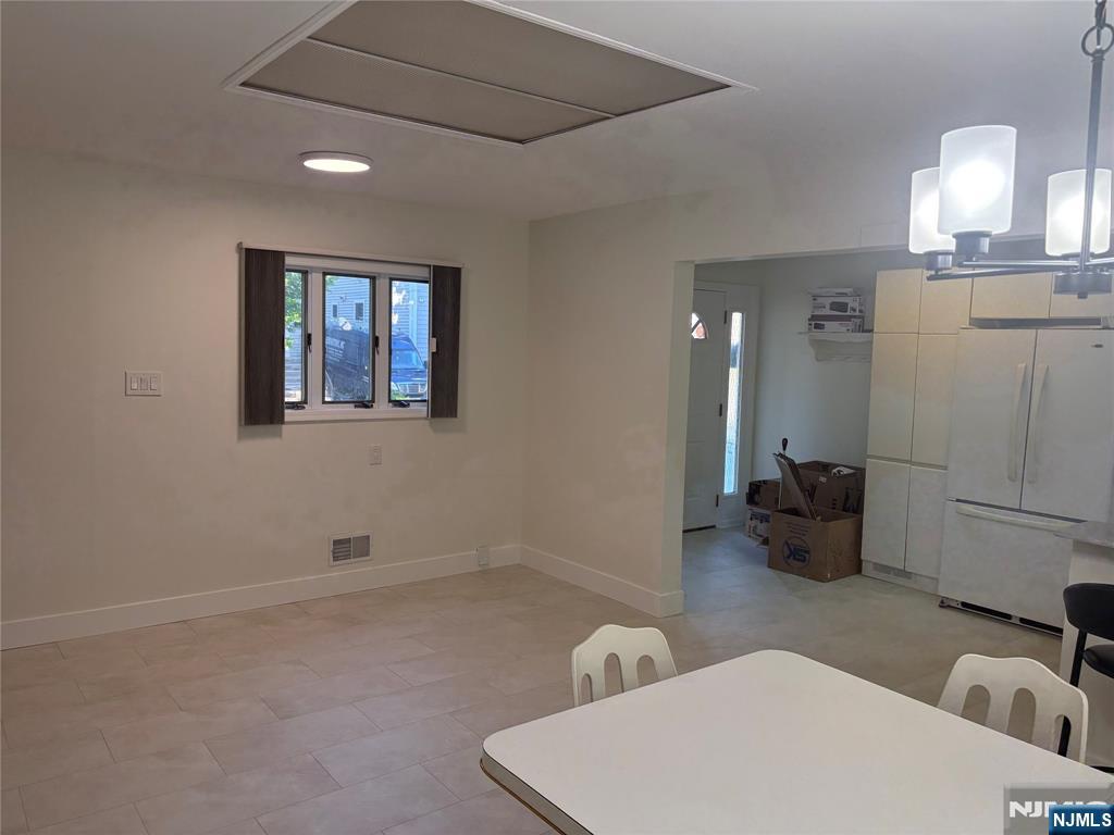 Residential Lease in East Rutherford 5