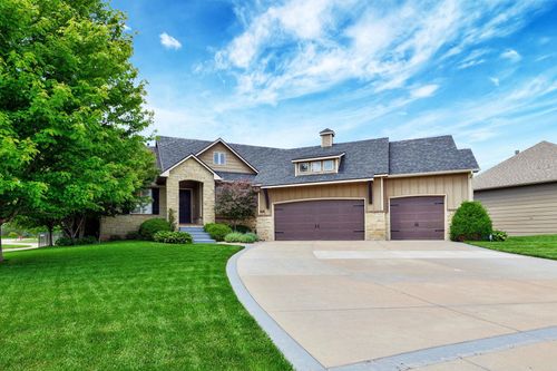 3911 N Goldenrod St, Maize, KS, 67101-3741 | Card Image
