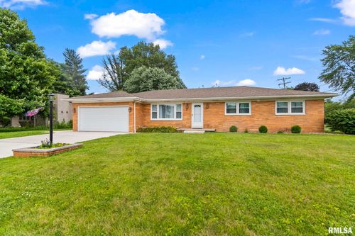 2 Evergreen Ct, Williamsville, IL, 62693-9700 | Card Image