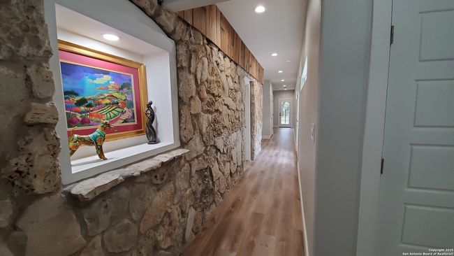 9810 Park Dr, House other with 2 bedrooms, 3 bathrooms and null parking in Helotes TX | Image 5