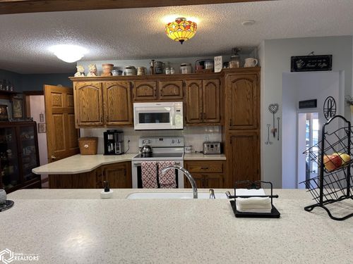204 Marshall, Vincent, IA, 50594 | Card Image