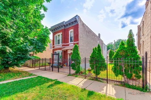 1408 N Central Park Ave, Chicago, IL, 60651-2101 | Card Image