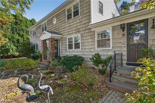 26 Windward Dr, Westerly, RI, 02891-4101 | Card Image