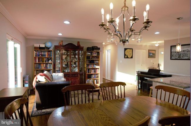 6403 Limerick Ct, House other with 4 bedrooms, 3 bathrooms and null parking in SPRINGFIELD VA | Image 8
