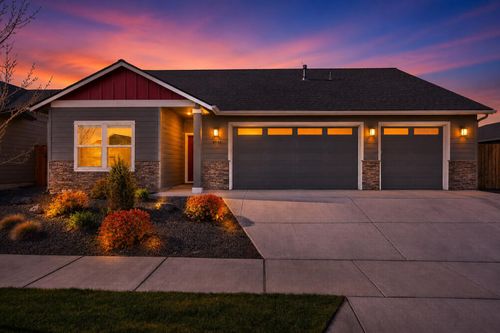 4946 Sw Zenith Ave, Redmond, OR, 97756-6871 | Card Image