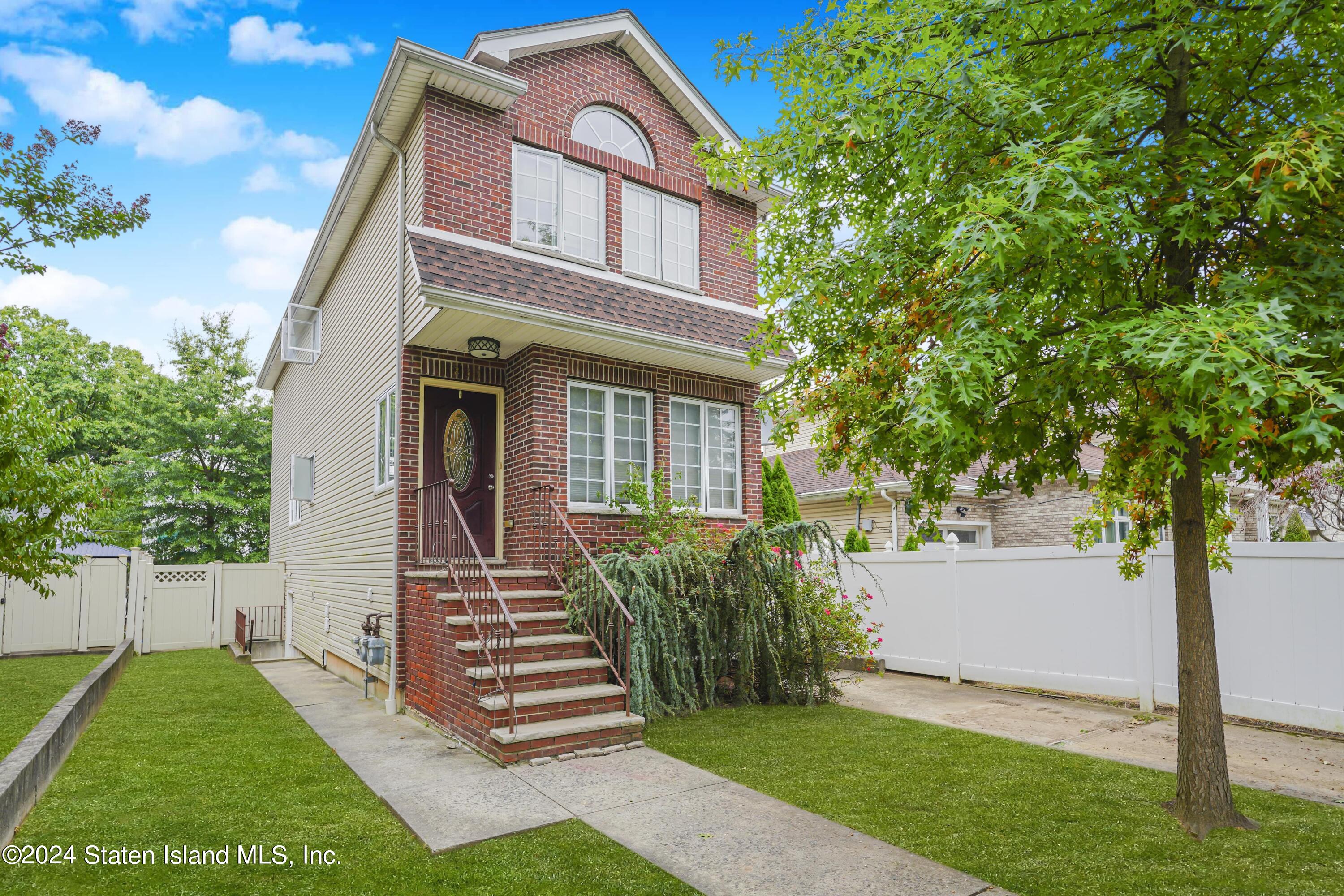 Pacific Ave, Staten Island, NY 10312