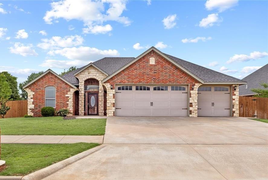Crimson Dr, Weatherford, OK 73096