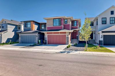 34 Harvest Hills Way Ne, House detached with 5 bedrooms, 4 bathrooms and 4 parking in Calgary AB | Image 1