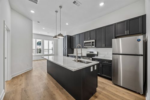 b201-2010 Commerce Street, Dallas, TX, 75201 | Card Image