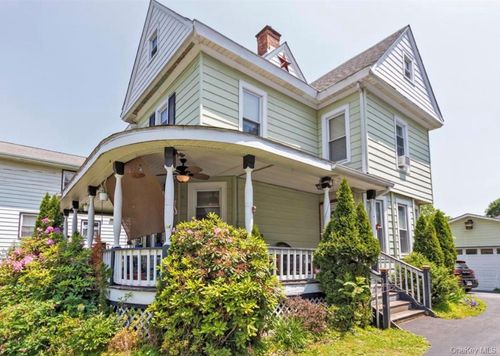 184 Highland Ave, Middletown, NY, 10940-4726 | Card Image