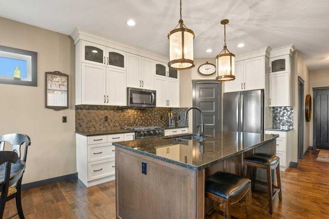 131 Cedar Square, House other with 5 bedrooms, 4 bathrooms and 7 parking in Blackfalds AB | Image 22