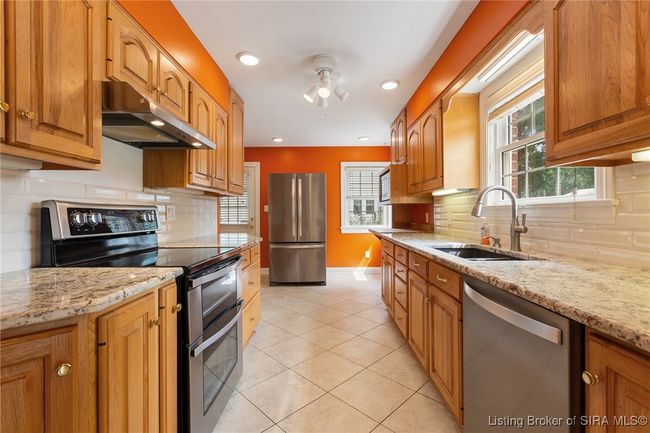 1407 Slate Run Rd, Home with 3 bedrooms, 3 bathrooms and null parking in New Albany IN | Image 31