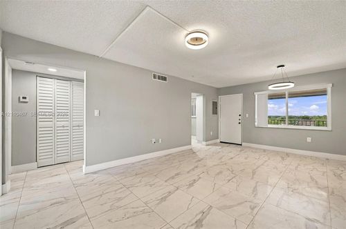 507b-6575 W 4th Ave, Hialeah, FL, 33012 | Card Image