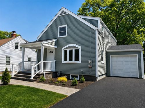 77 Ash St, Lincoln, RI, 02865-3205 | Card Image