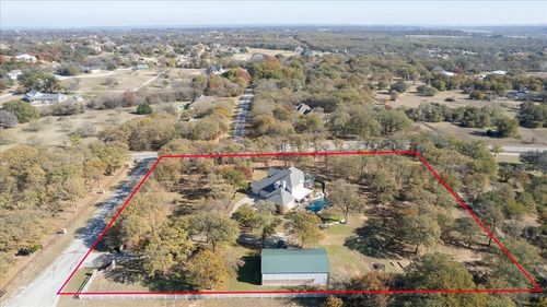 103 Iron Horse Ct, Azle, TX, 76020-1571 | Card Image