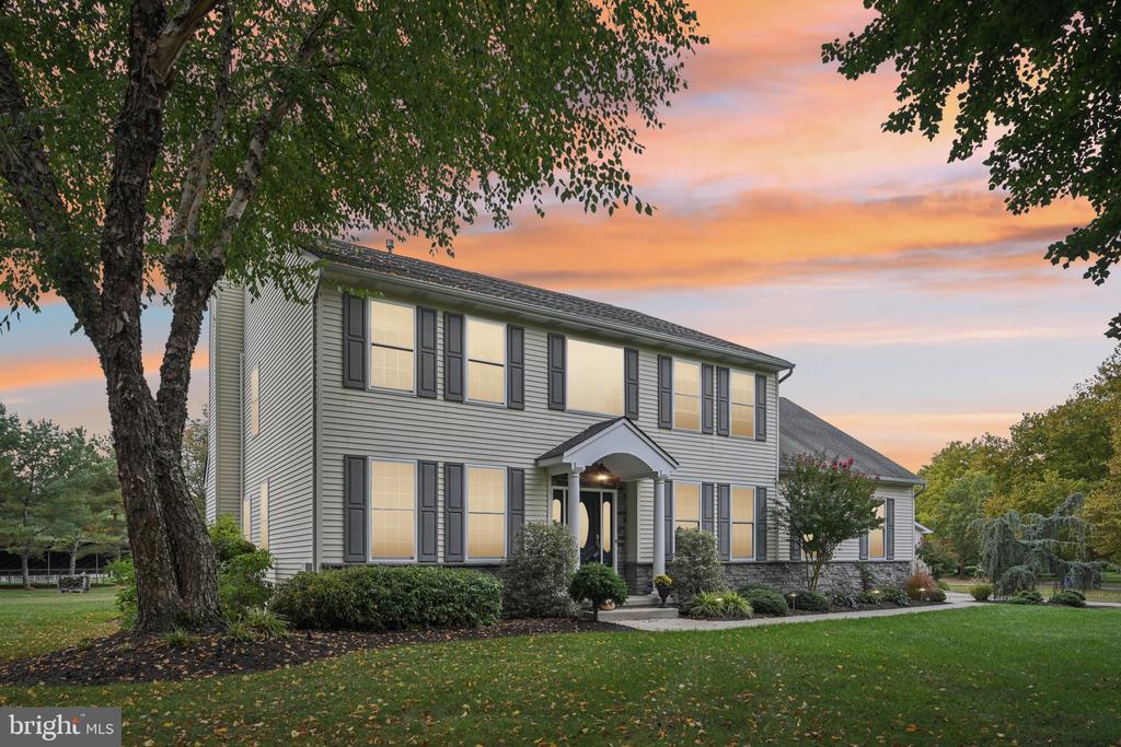 Meadowview Ct, Shamong, NJ 08088