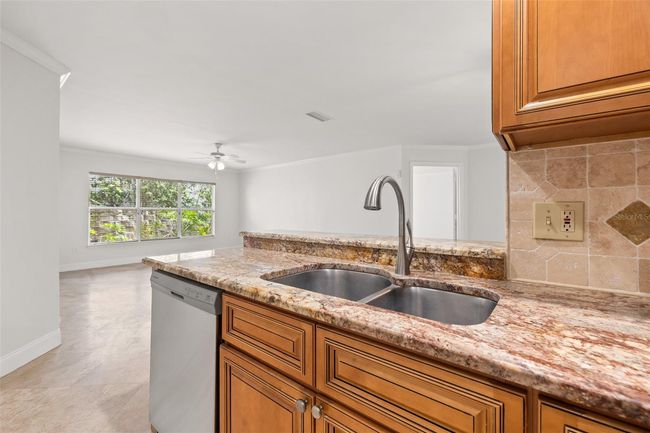 664 - 664 Arbor Lake Ln, Condo with 3 bedrooms, 2 bathrooms and null parking in TAMPA FL | Image 14