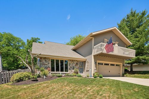 2814 Buckingham Ct, Waukesha, WI, 53188-1334 | Card Image