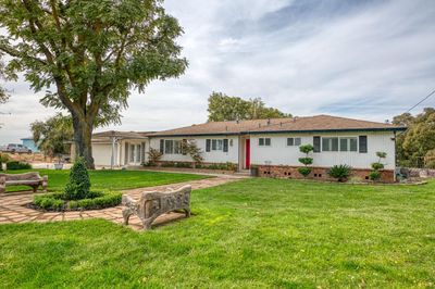 9856 Road 33 1/2, House other with 3 bedrooms, 2 bathrooms and null parking in Madera CA | Image 2