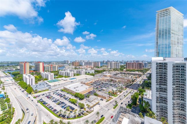2906 - 16699 Collins Ave, Condo with 3 bedrooms, 2 bathrooms and null parking in Sunny Isles Beach FL | Image 43