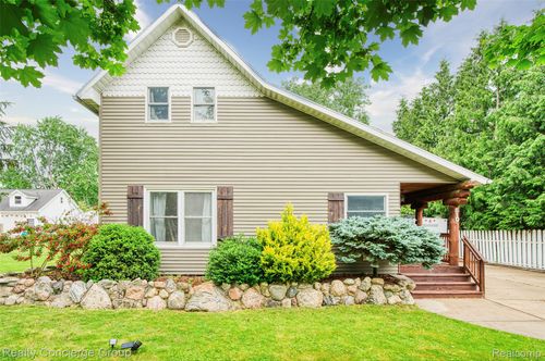 510 Ash St, Mason, MI, 48854-1554 | Card Image