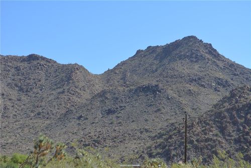 11964 S Carrow Rd, Yucca, AZ, 86438-0650 | Card Image