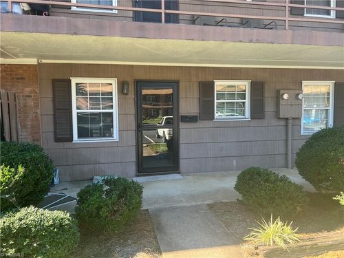 a-332 S Cherry St, Kernersville, NC, 27284-2712 | Card Image