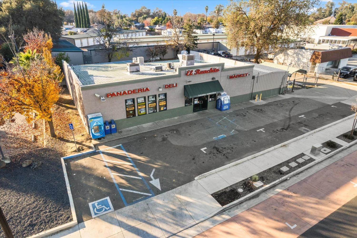 Commercial Sale in Live Oak 2