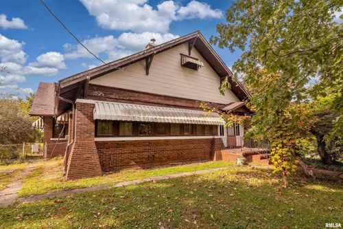 201 S Line St, Creal Springs, IL, 62922-2064 | Card Image