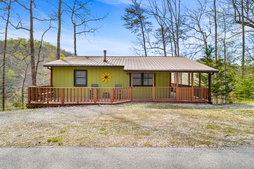25 Godsey Ave, Whitley City, KY, 42653 | Card Image