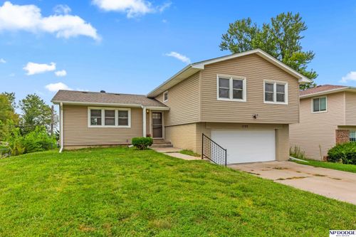 1720 N 106th St, Omaha, NE, 68114-1014 | Card Image