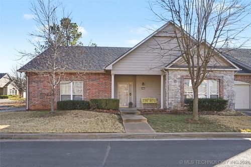 10351 S 94th East Ave, Tulsa, OK, 74133-6126 | Card Image