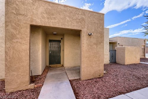 4213 Essex Green Ct, Las Vegas, NV, 89110-4538 | Card Image