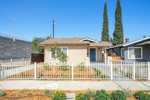 517 N Farris Ave, Fresno, CA, 93728-3005 | Card Image