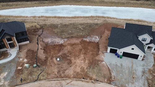 2500 N Stellita Circle, DE PERE, WI, 54115 | Card Image