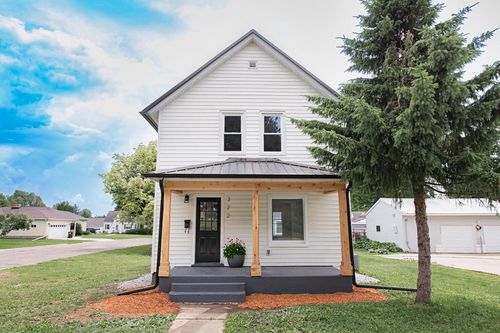 322 Jefferson Street, Caledonia, MN, 55921 | Card Image