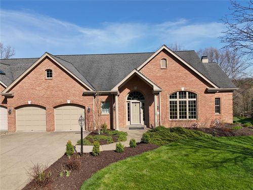 903 Red Oak Dr, Pittsburgh, PA, 15238-1310 | Card Image
