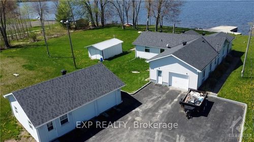 {{alt}} | Card Image