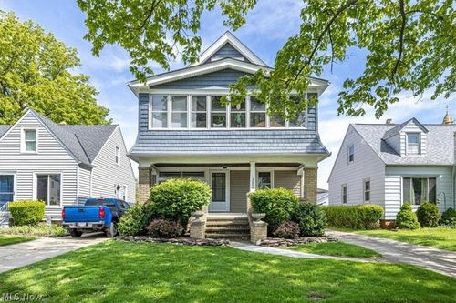 3806 Liggett Dr, Parma, OH, 44134-2530 | Card Image