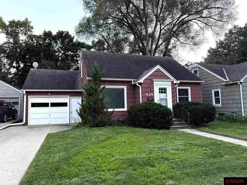 429 Tyler Ave, North Mankato, MN, 56003-2152 | Card Image