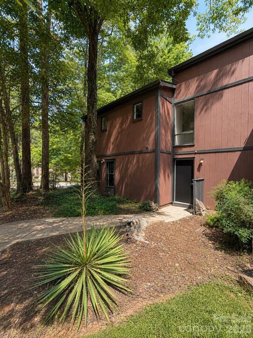 6101 Honeysuckle Ln, Charlotte, NC, 28212-0820 | Card Image