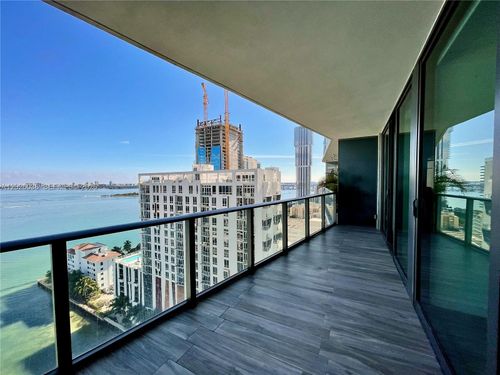 2005-460 Ne 28th St, Miami, FL, 33137-5091 | Card Image