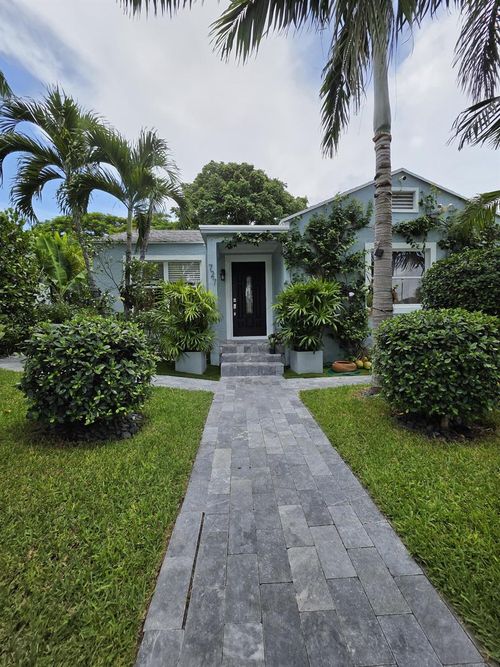 727 Glenridge Dr, West Palm Beach, FL, 33405-3719 | Card Image